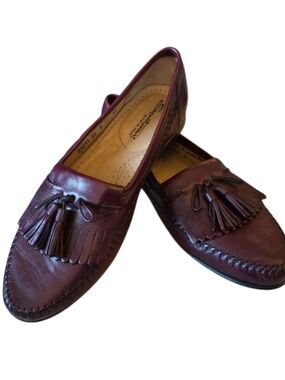 Santoni Burgundy Italian Tasseled Kilted Men's Loafers Size 9.5 Box & Dust Bags